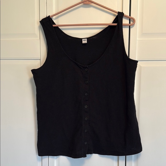 Old Navy Tops - Black Sleeveless Buttoned Tank Top